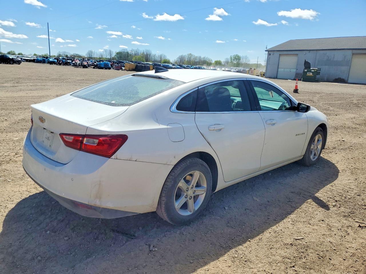 2024 CHEVROLET MALIBU LS — снимка 3