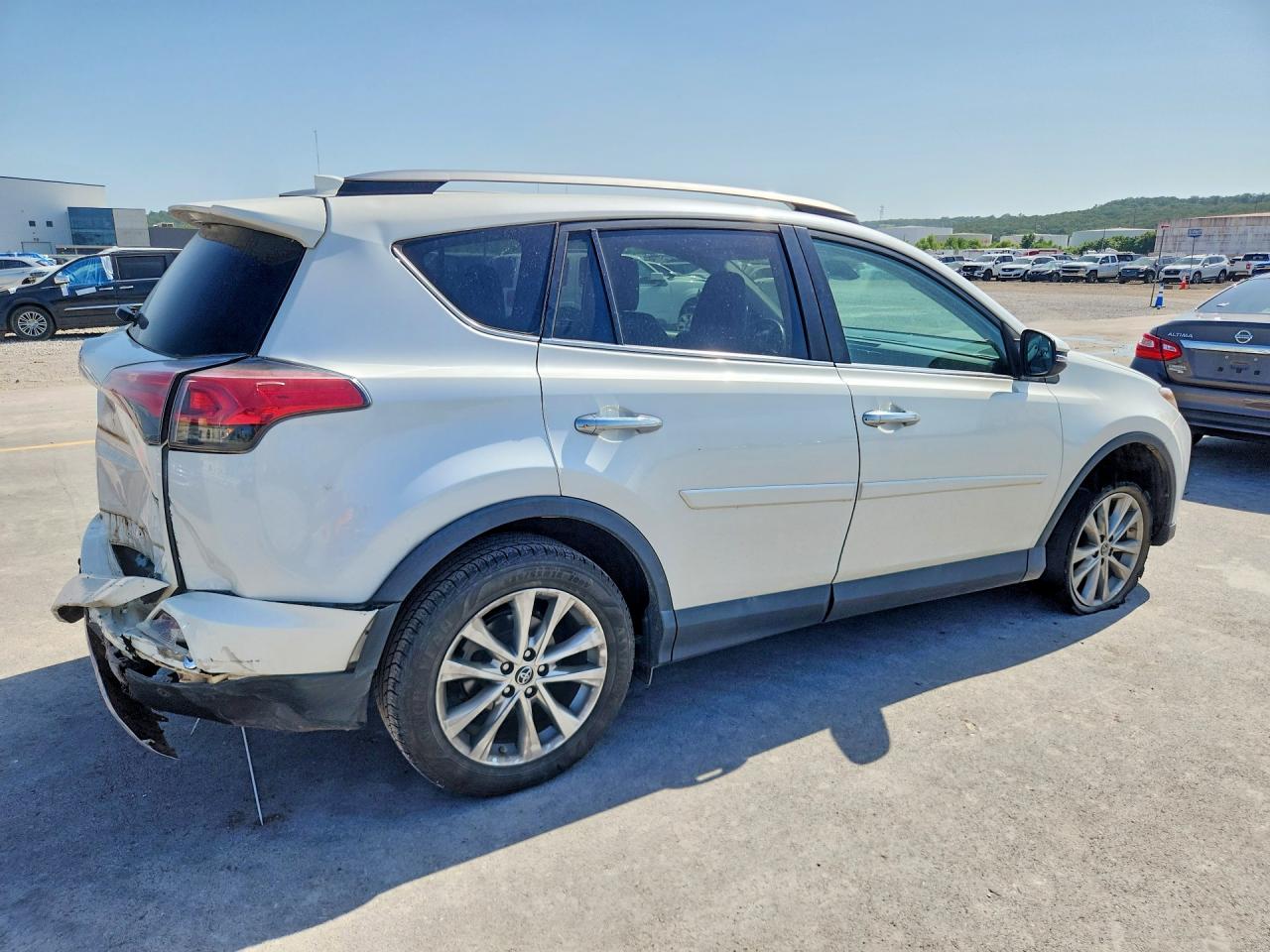 2017 TOYOTA RAV4 LIMITED — снимка 3