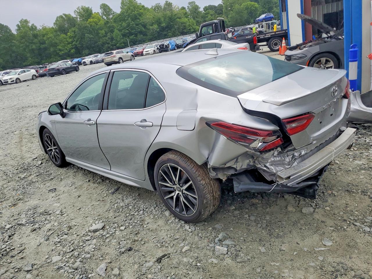 2023 TOYOTA CAMRY SE — снимка 2