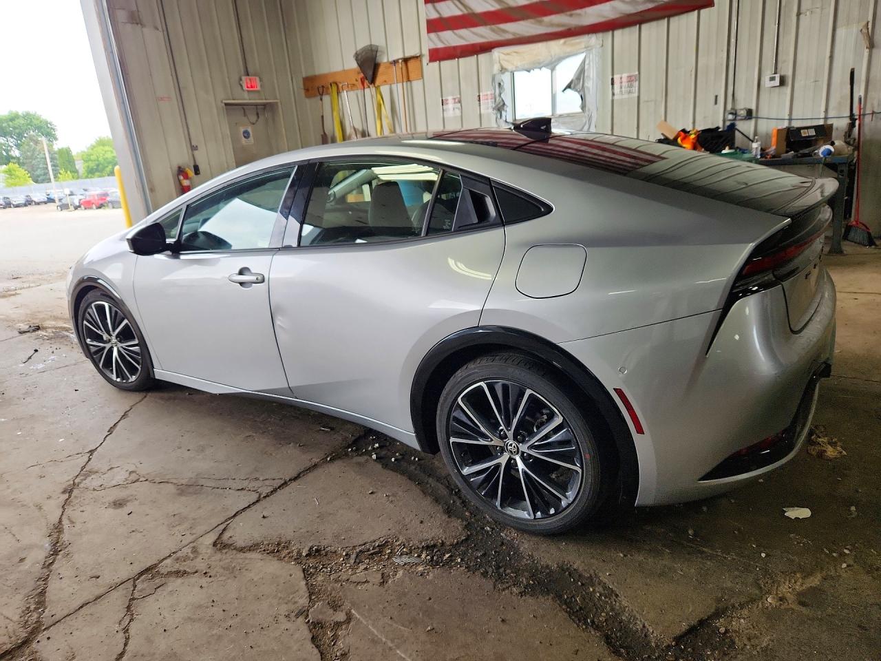 2023 TOYOTA PRIUS LIMITED — снимка 2