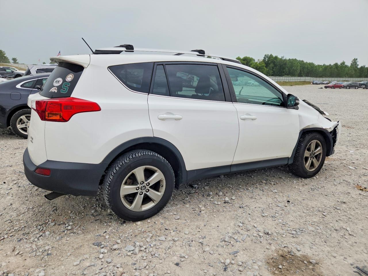 2015 TOYOTA RAV4 XLE — снимка 3