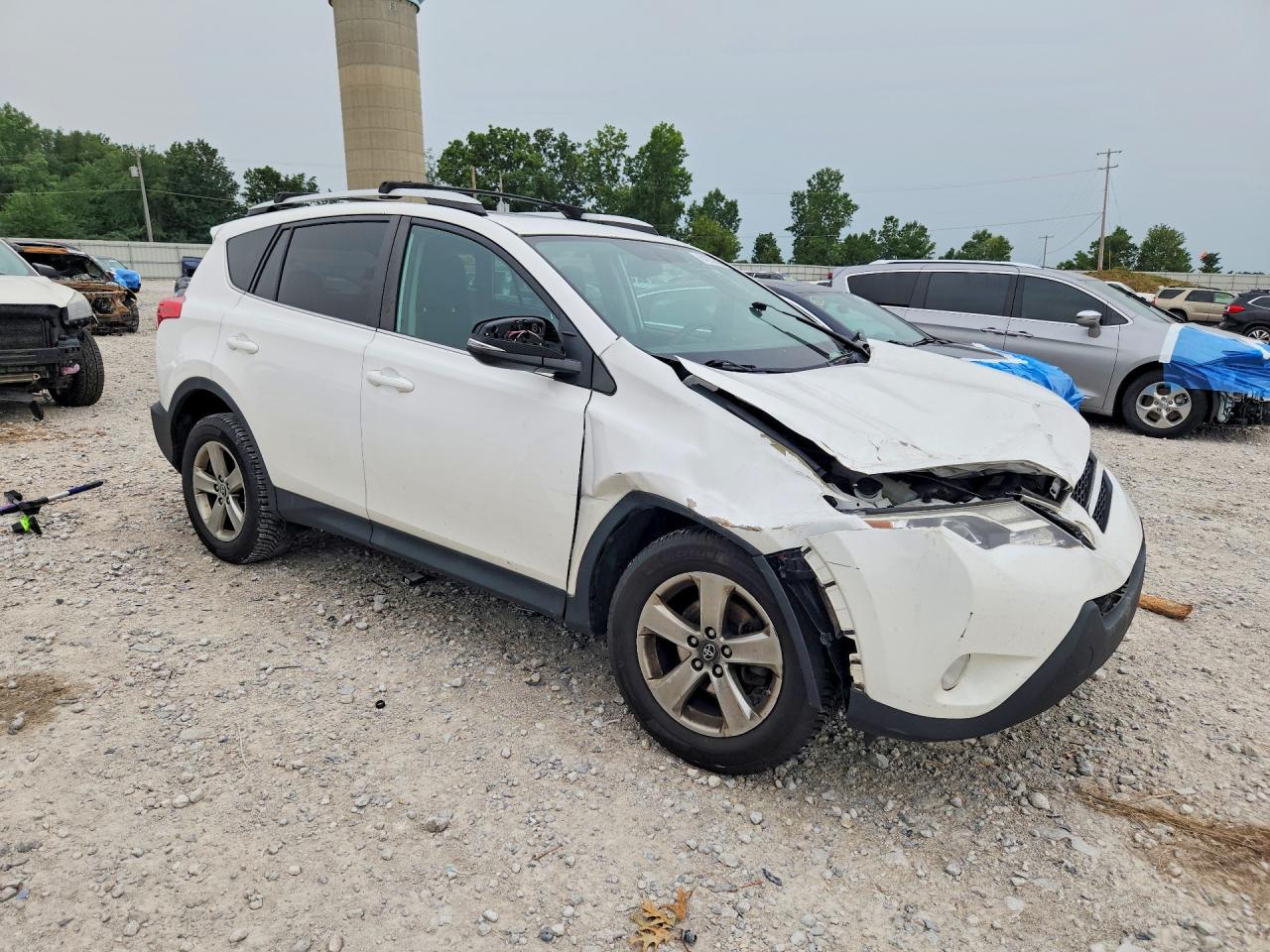 2015 TOYOTA RAV4 XLE — снимка 4