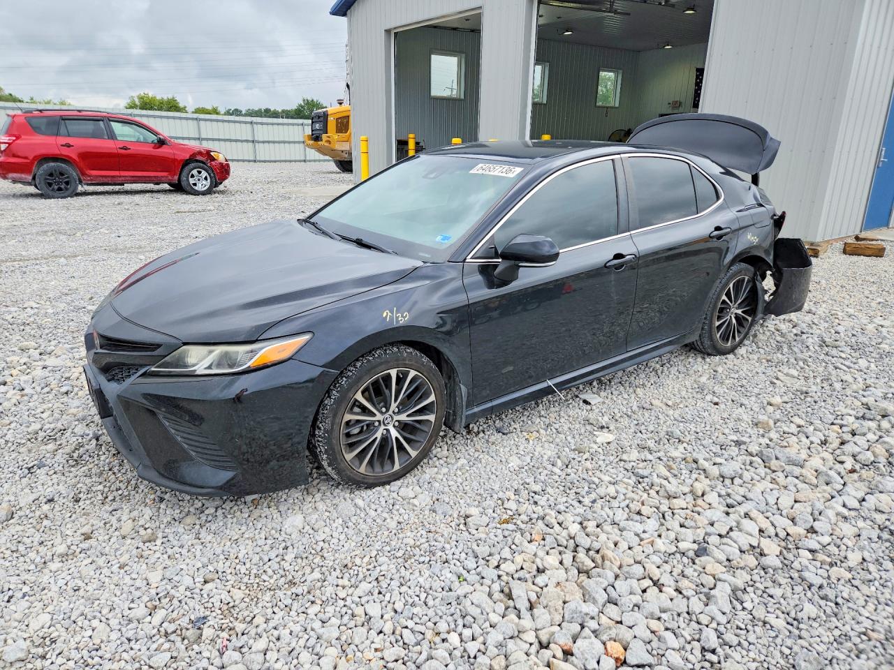 2018 TOYOTA CAMRY SE
