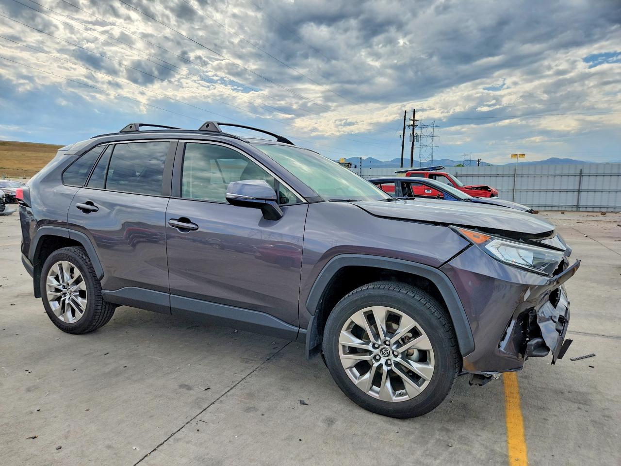 2019 TOYOTA RAV4 XLE PREMIUM — снимка 4