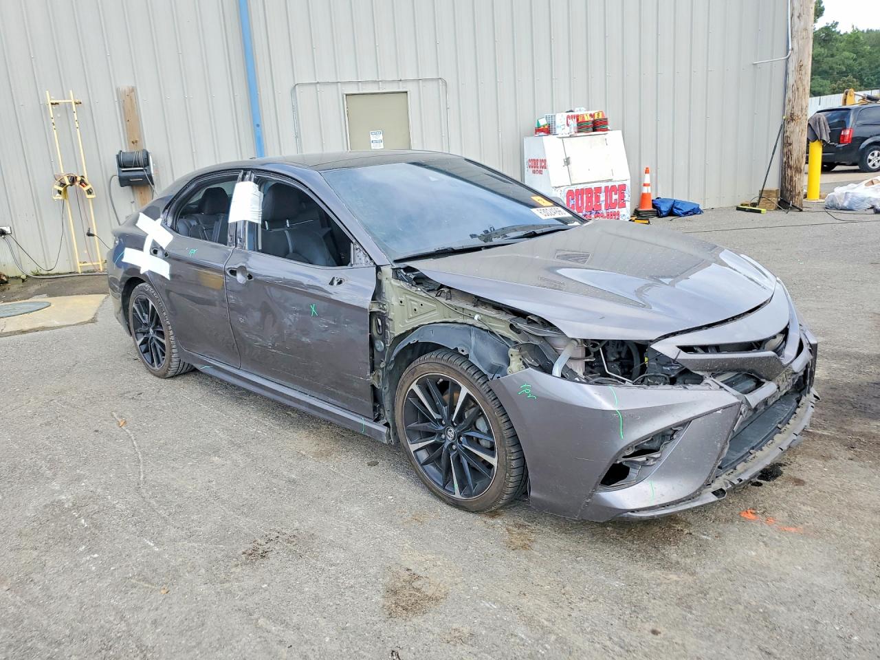 2019 TOYOTA CAMRY XSE — снимка 4