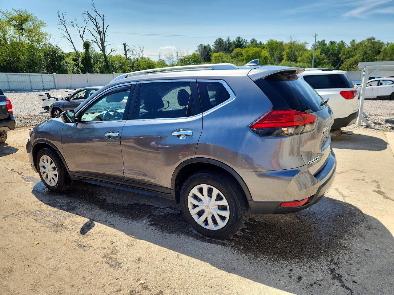 2017 NISSAN ROGUE S — снимка 2