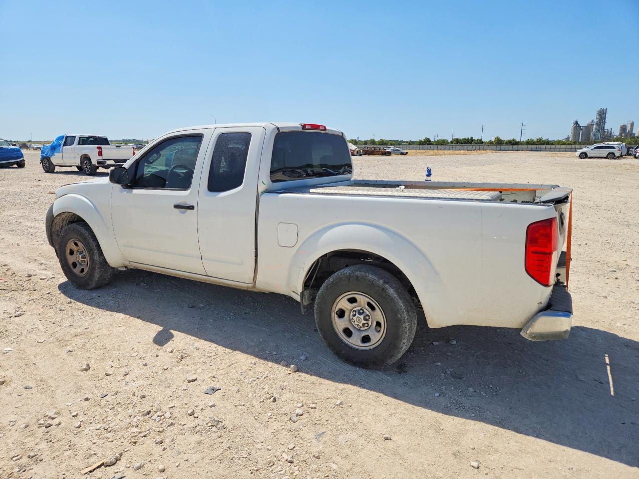 2015 NISSAN FRONTIER S — снимка 2