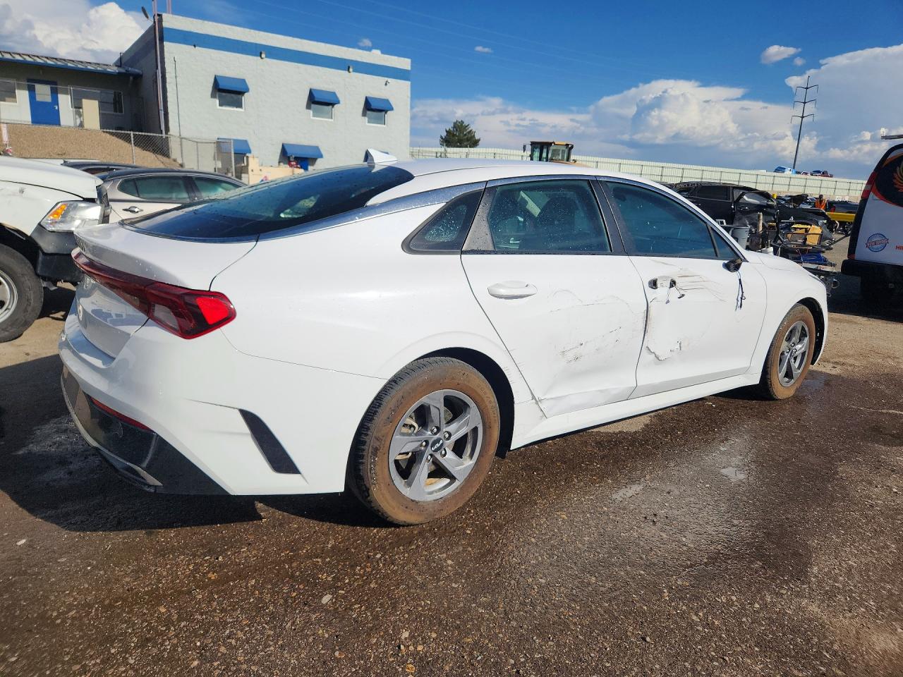 2023 KIA K5 LXS — снимка 3
