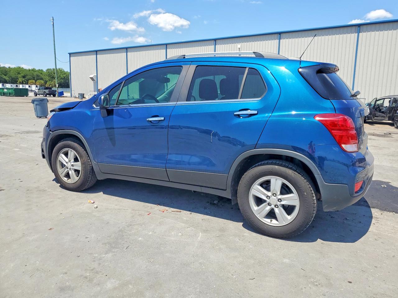 2020 CHEVROLET TRAX 1LT — снимка 2