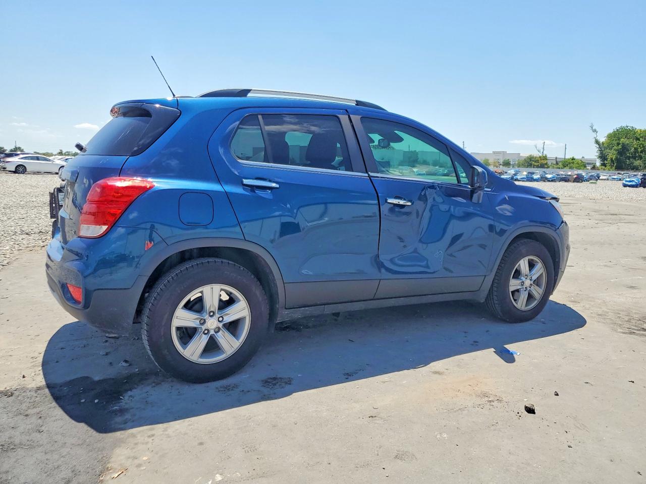 2020 CHEVROLET TRAX 1LT — снимка 3