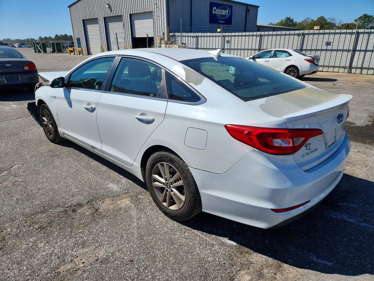 2017 HYUNDAI SONATA BASE — снимка 2