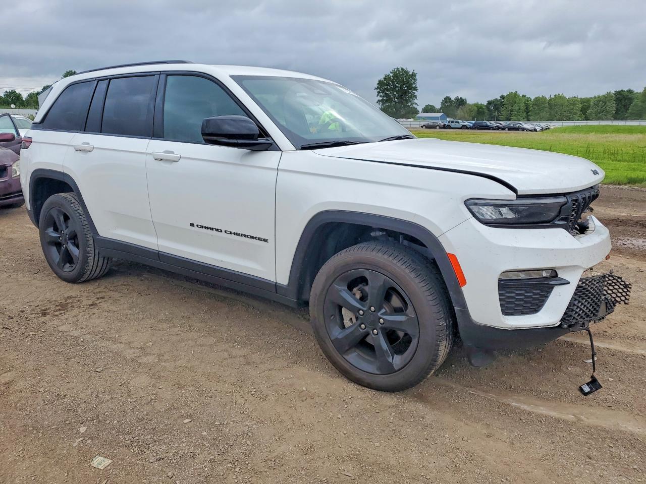 2024 JEEP GRAND CHEROKEE LIMITED — снимка 4