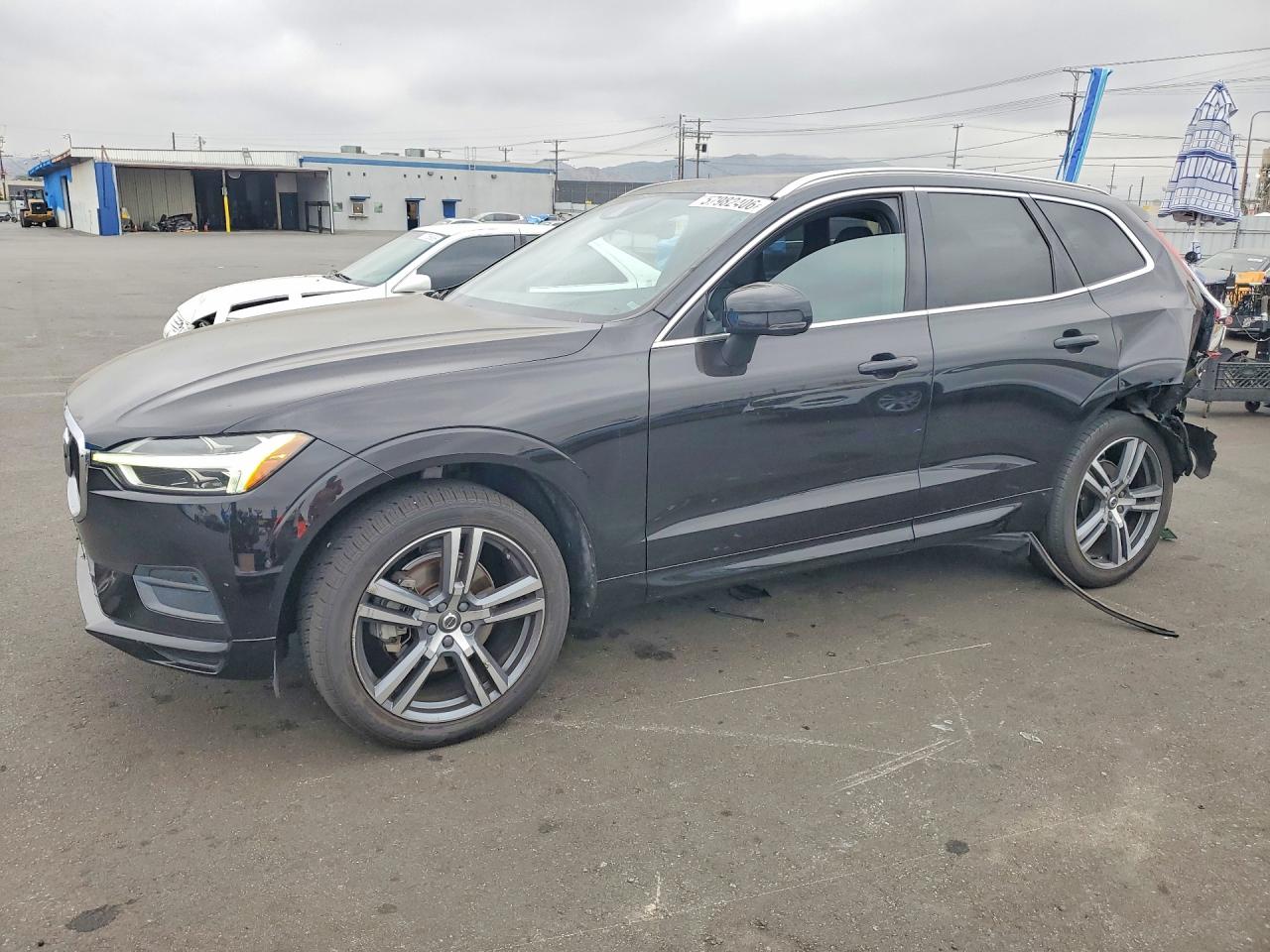 2020 VOLVO XC60 T5 MOMENTUM