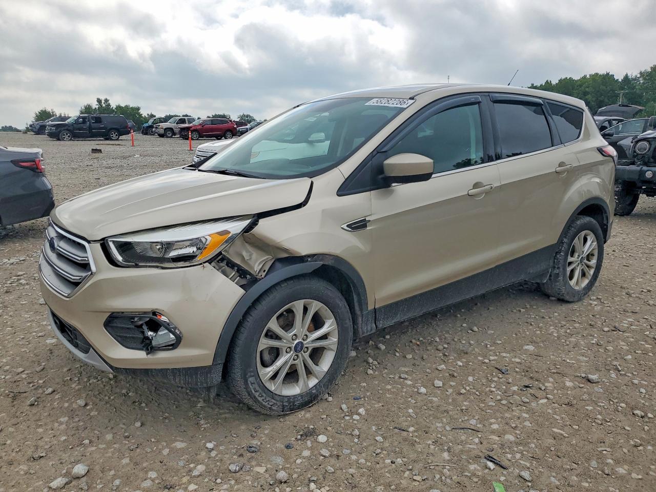 2017 FORD ESCAPE SE
