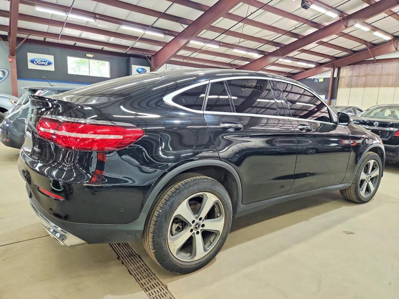 2019 MERCEDES-BENZ GLC COUPE 300 4MATIC — снимка 3
