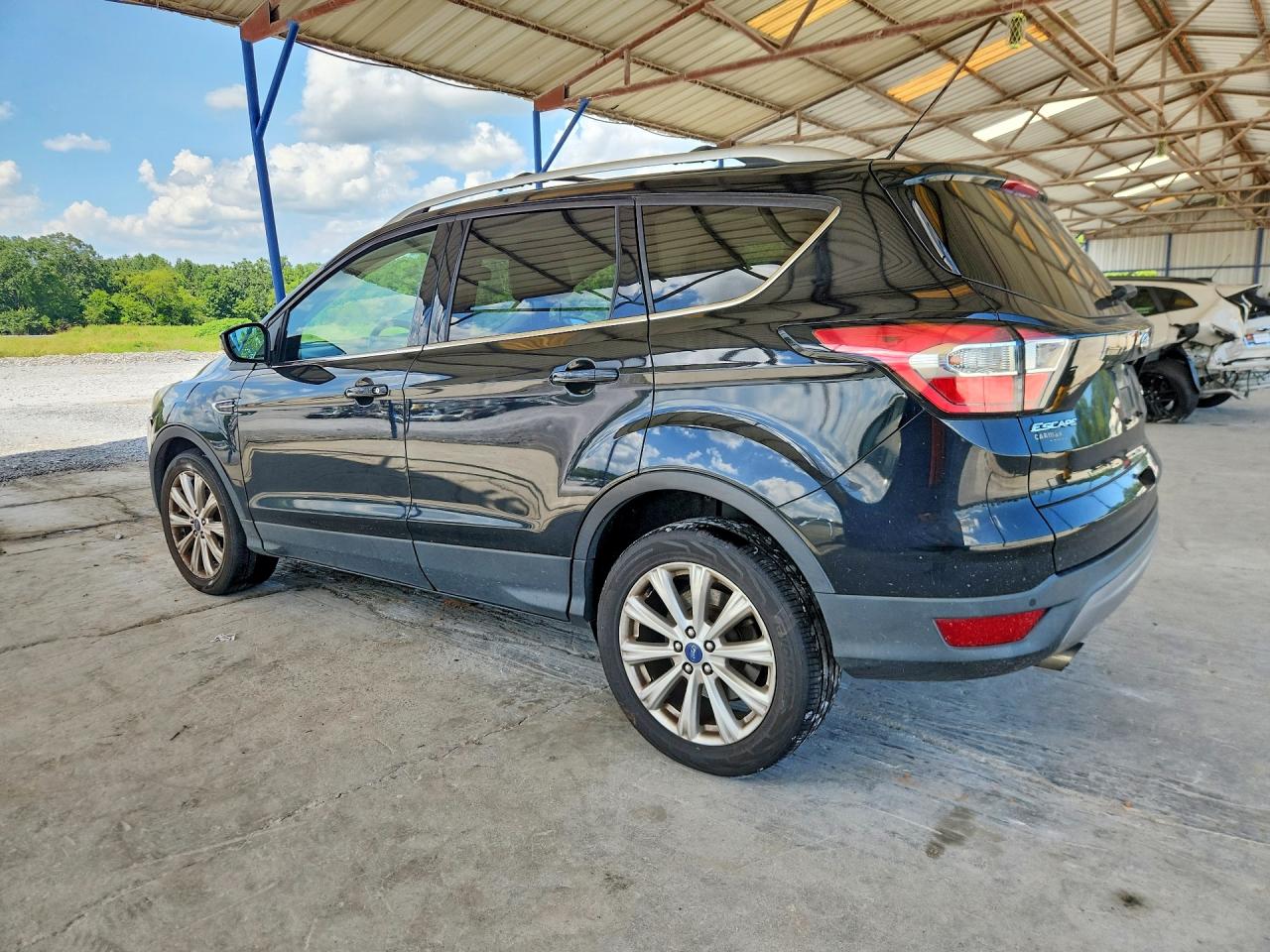 2017 FORD ESCAPE TITANIUM — снимка 2