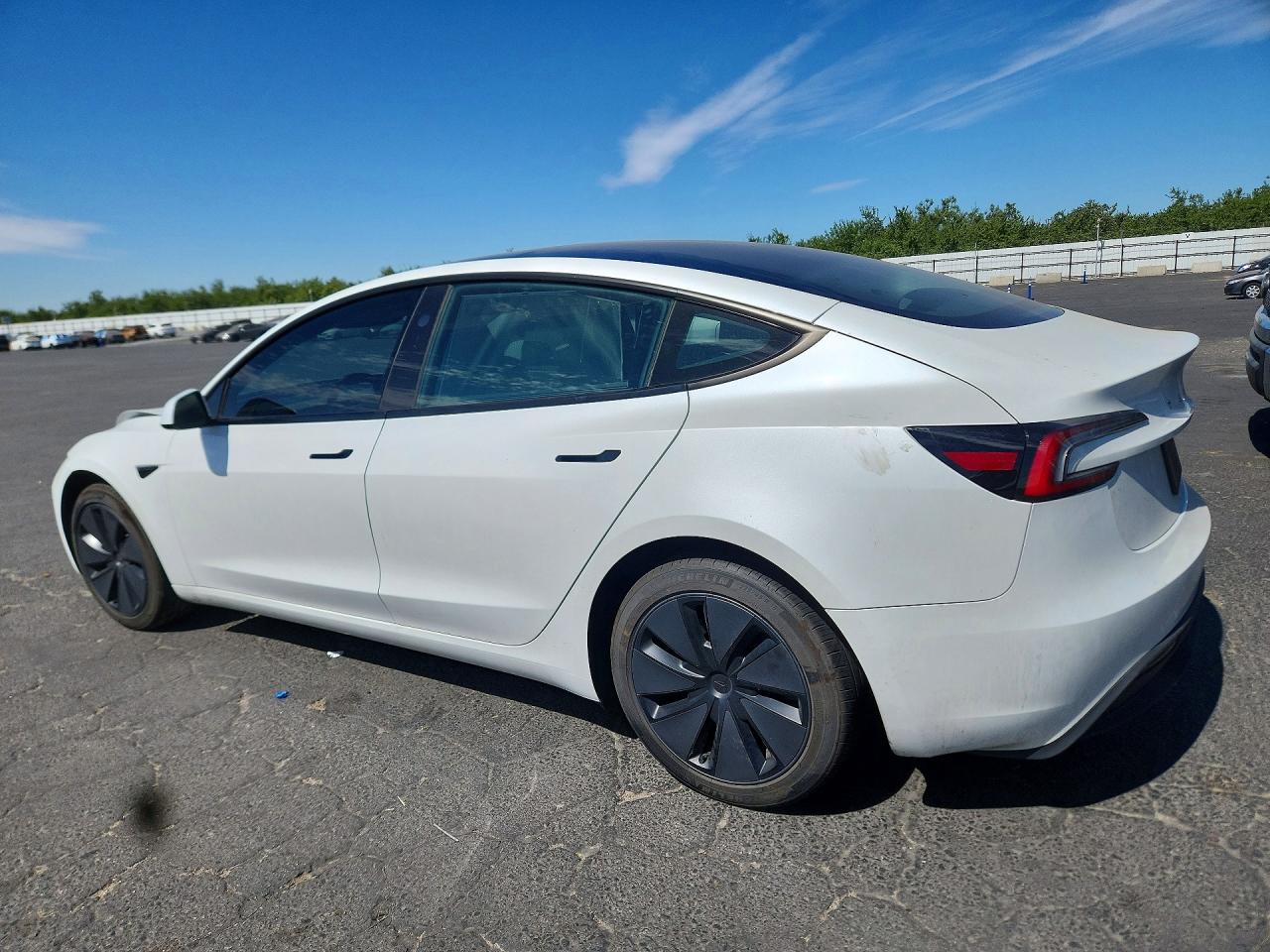 2025 TESLA MODEL 3 — снимка 2