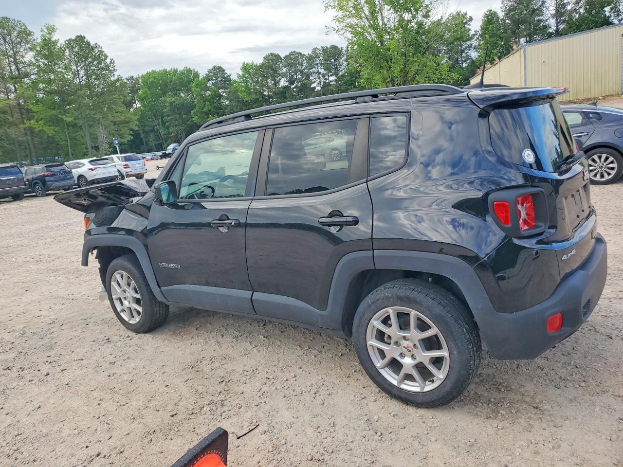 2022 JEEP RENEGADE LATITUDE — снимка 2