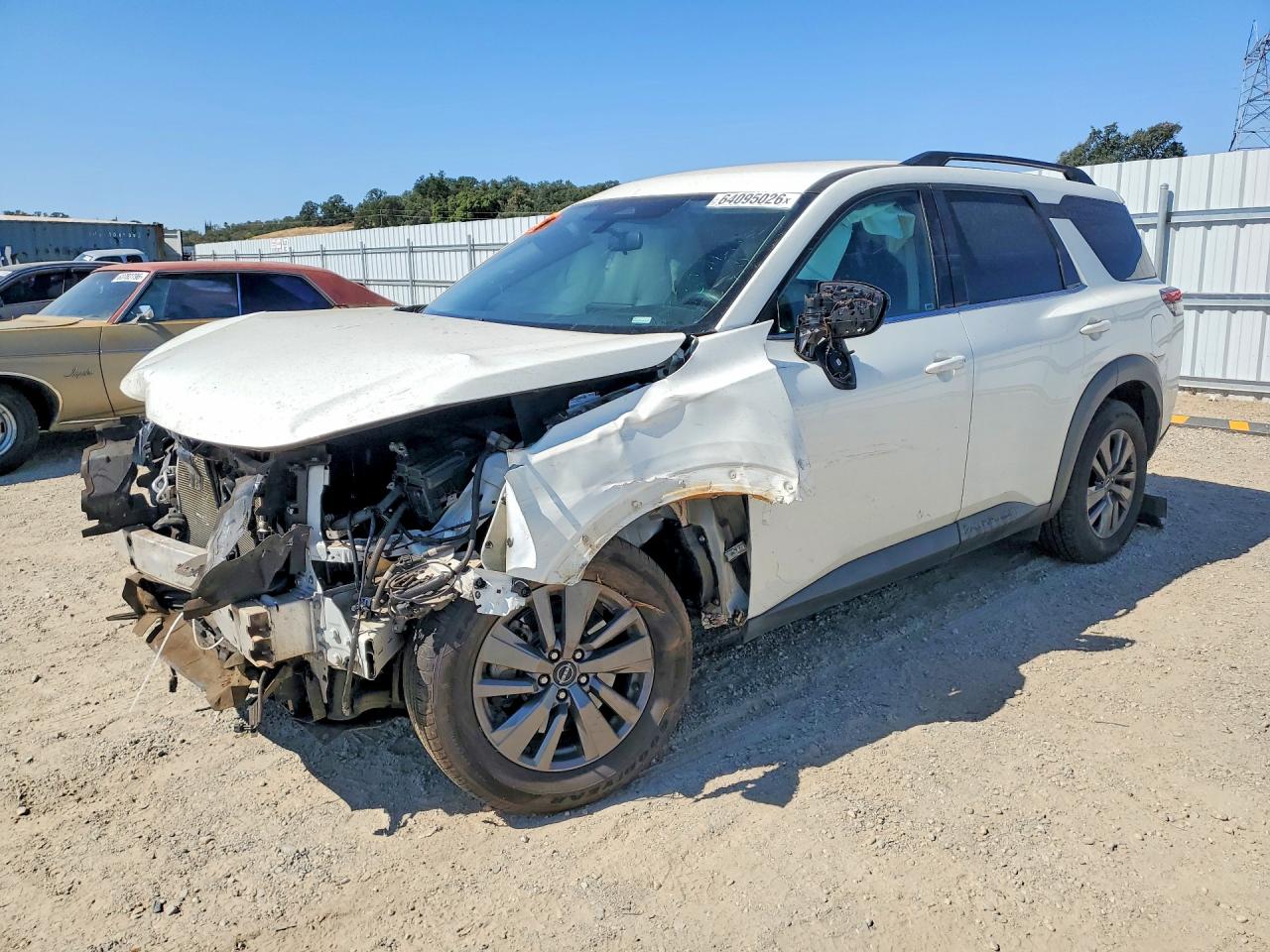 2022 NISSAN PATHFINDER SV