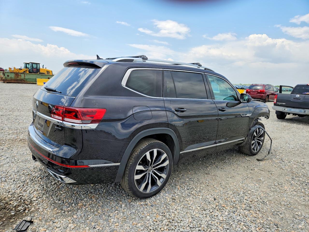 2023 VOLKSWAGEN ATLAS SEL PREMIUM R-LINE — снимка 3