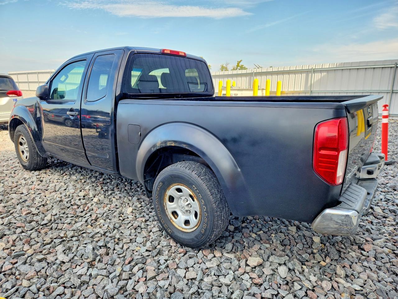 2015 NISSAN FRONTIER S — снимка 2