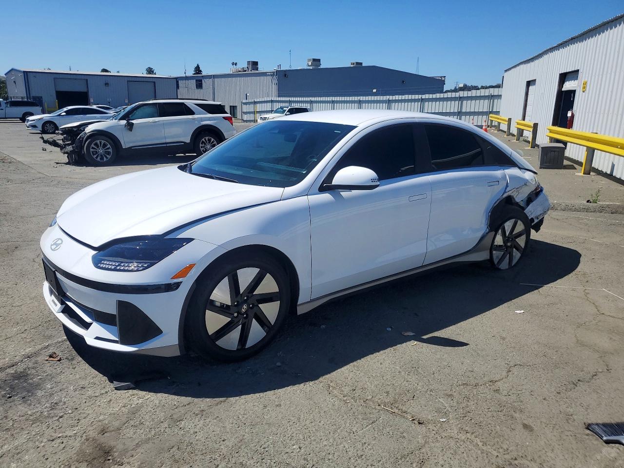 2025 HYUNDAI IONIQ 6 SE STANDARD RANGE