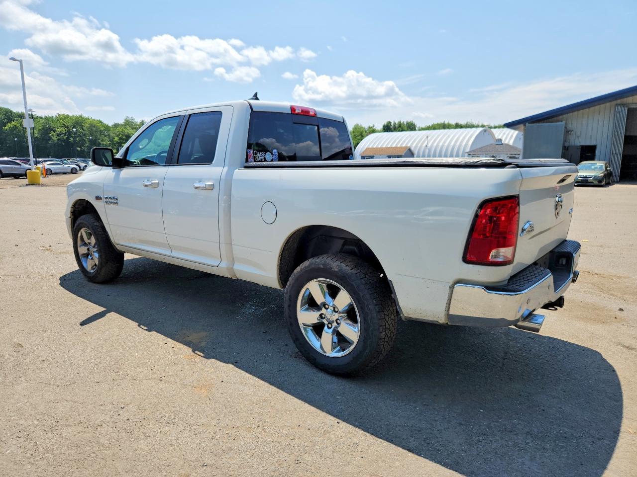 2016 RAM 1500 SLT — снимка 2