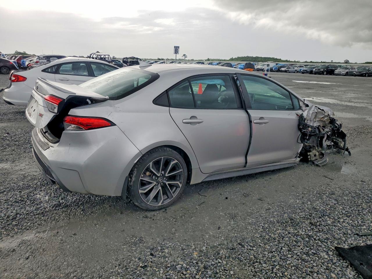 2021 TOYOTA COROLLA SE — снимка 3