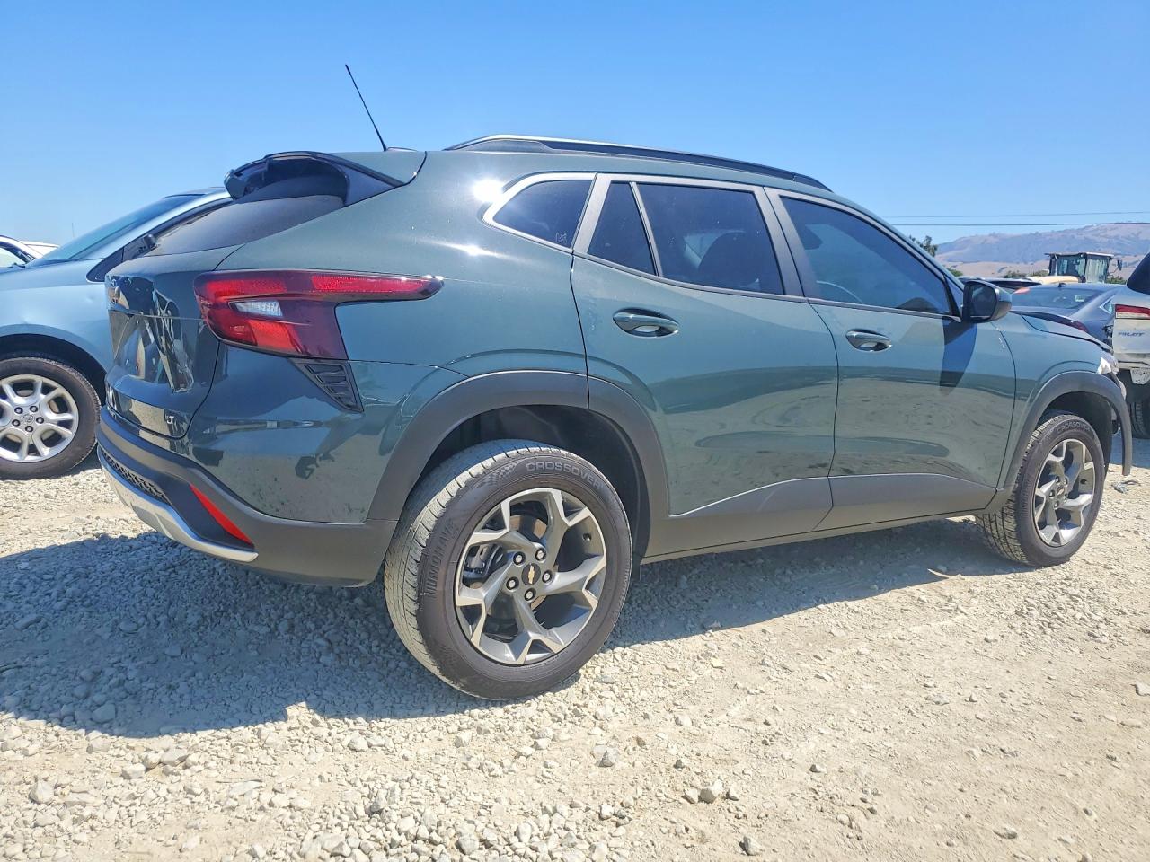 2025 CHEVROLET TRAX 1LT — снимка 3