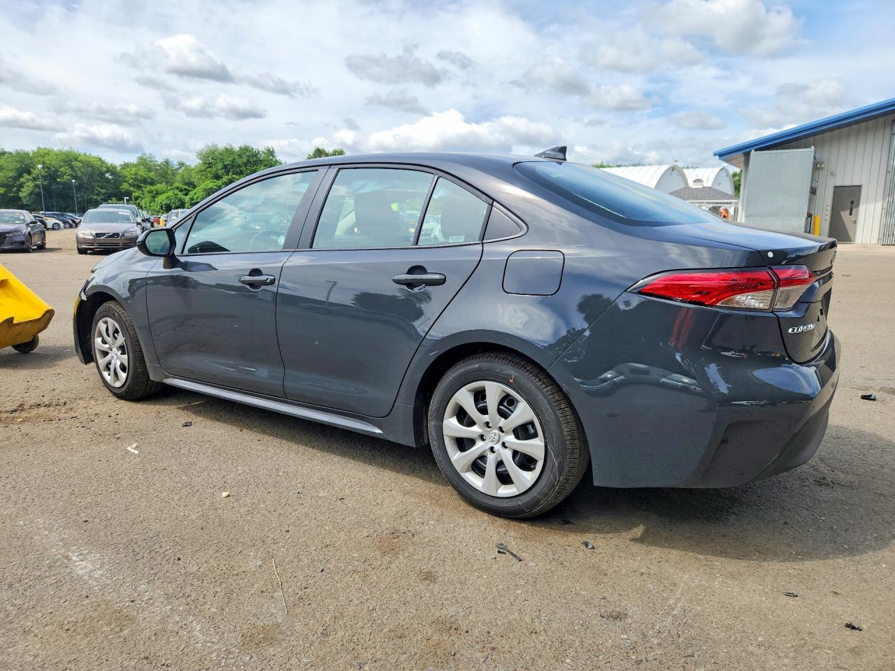 2026 TOYOTA COROLLA LE — снимка 2