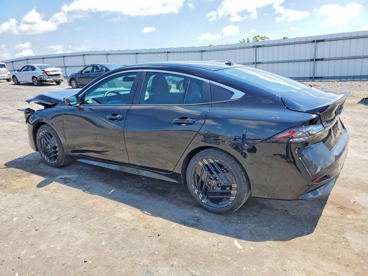 2026 NISSAN SENTRA SR — снимка 2