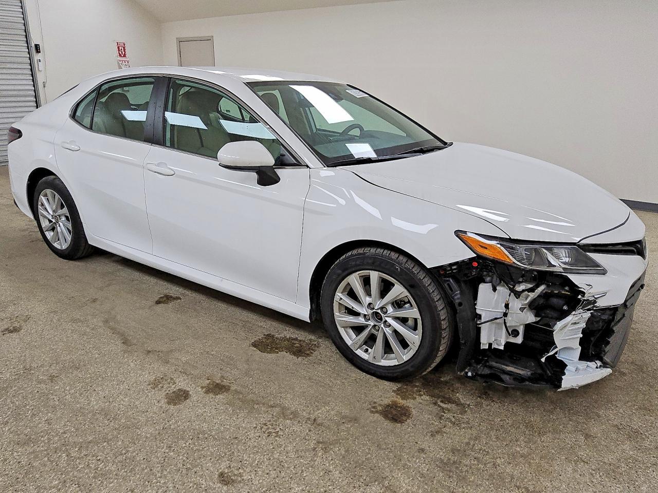 2024 TOYOTA CAMRY LE — снимка 4