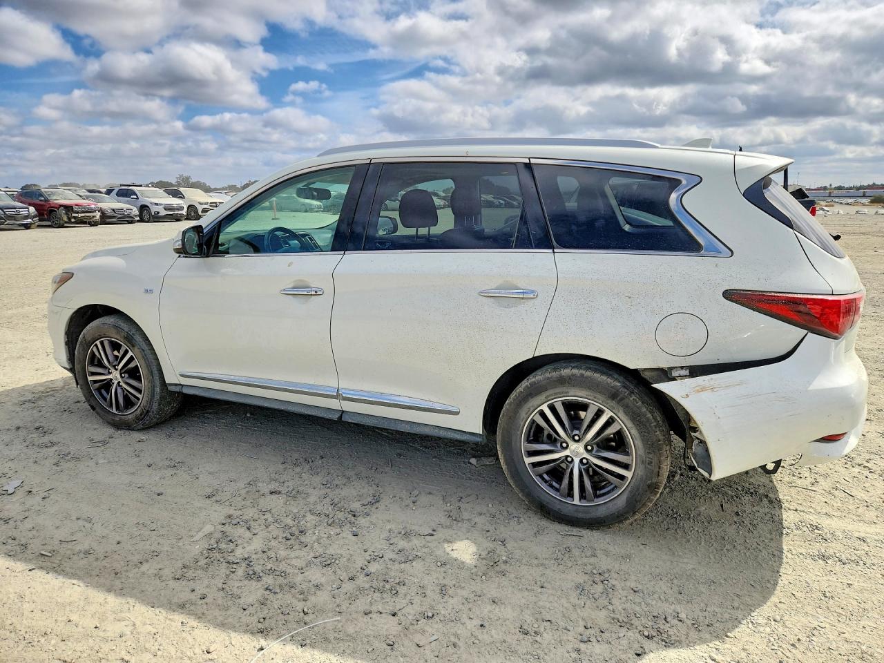 2017 INFINITI QX60 BASE — снимка 2