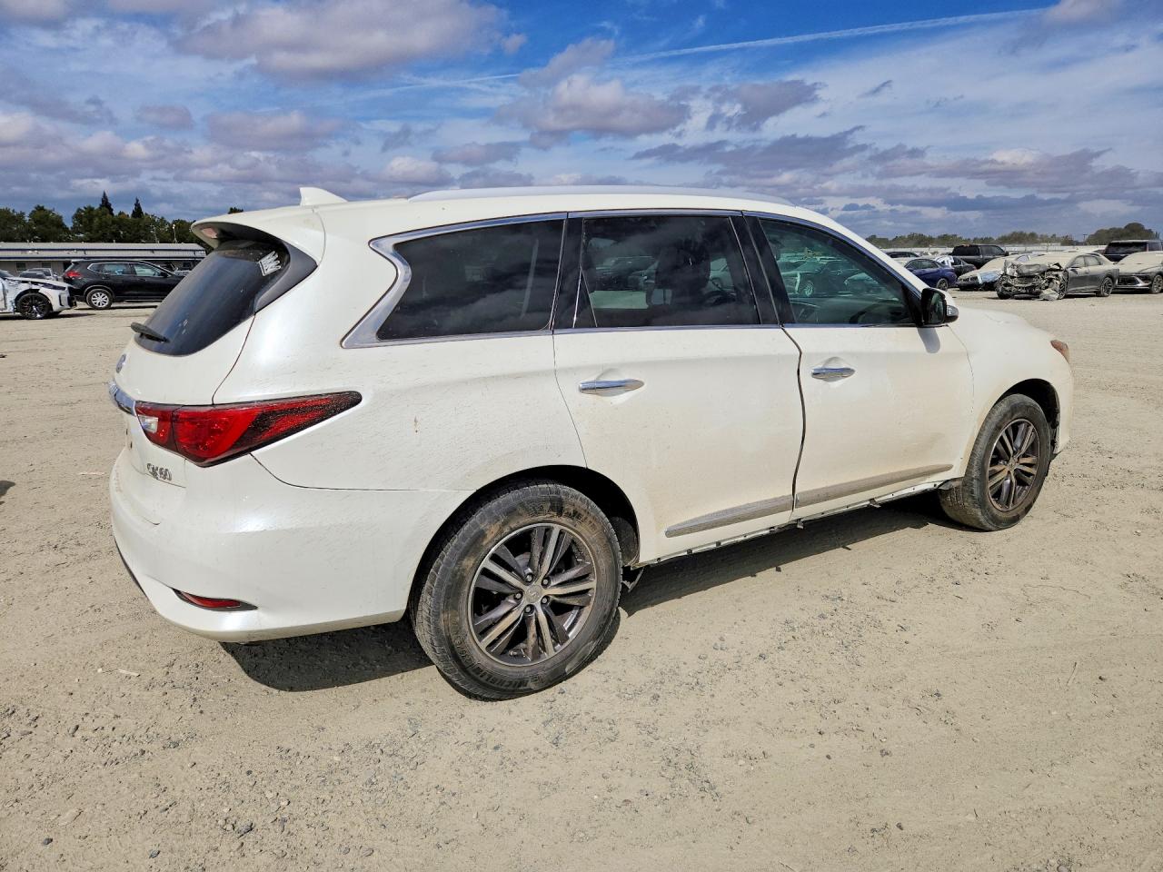 2017 INFINITI QX60 BASE — снимка 3