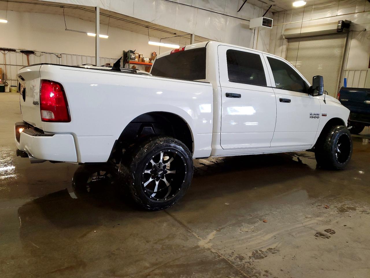 2017 RAM 1500 ST — снимка 3