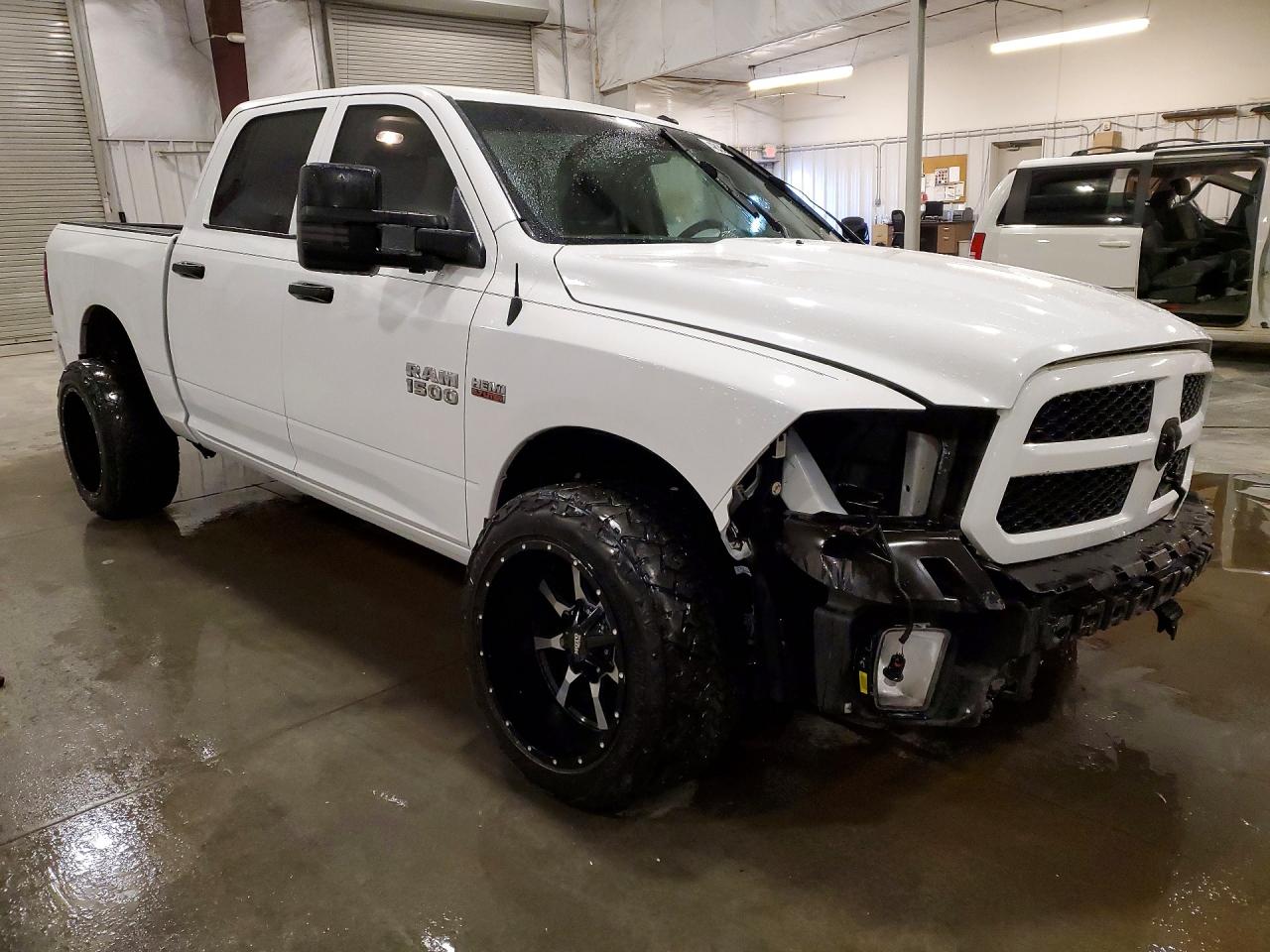2017 RAM 1500 ST — снимка 4
