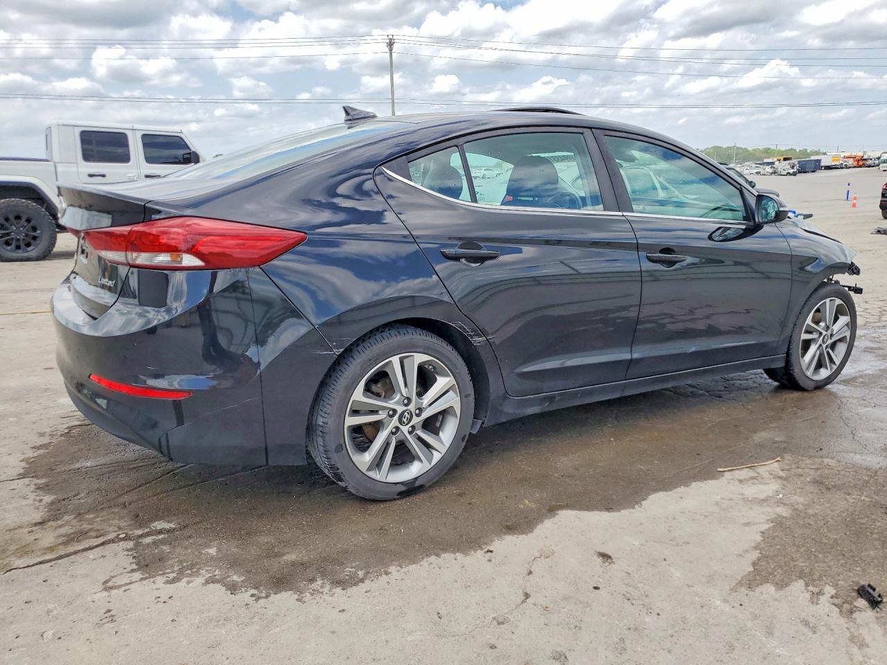 2018 HYUNDAI ELANTRA LIMITED — снимка 3