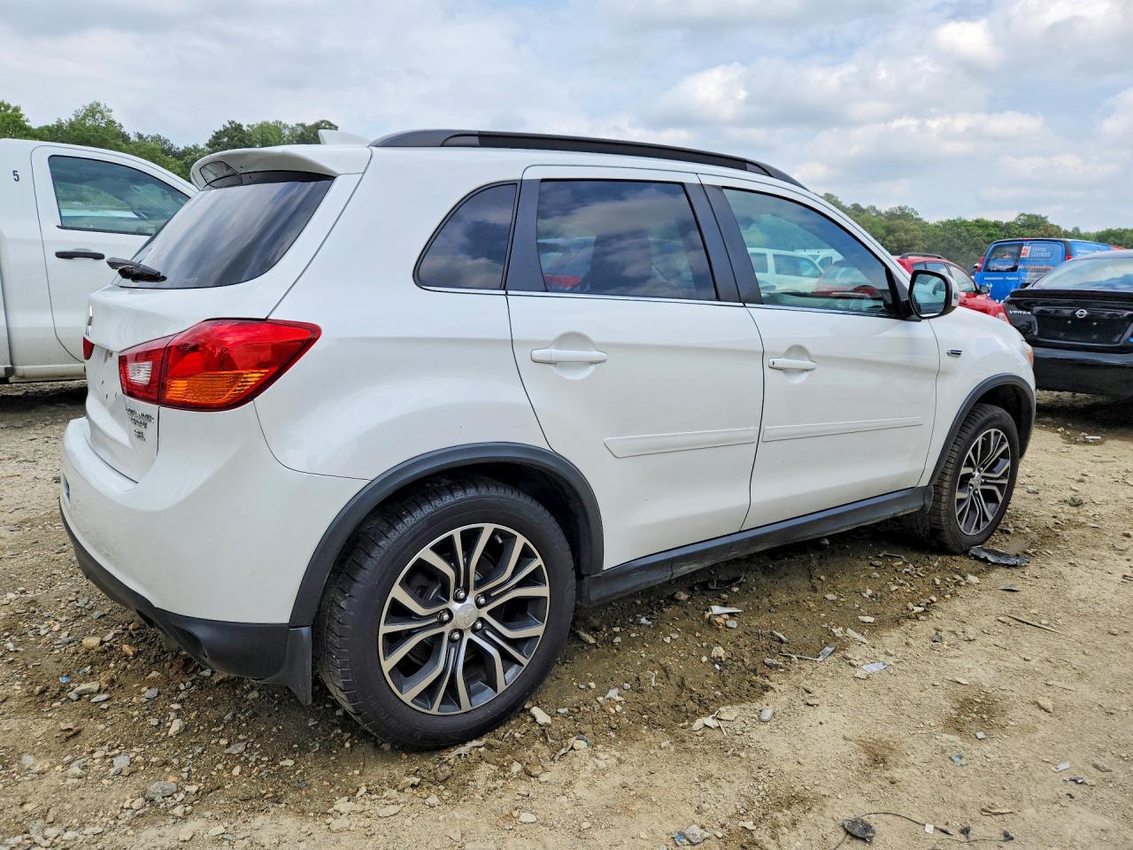 2017 MITSUBISHI OUTLANDER SPORT SEL — снимка 3
