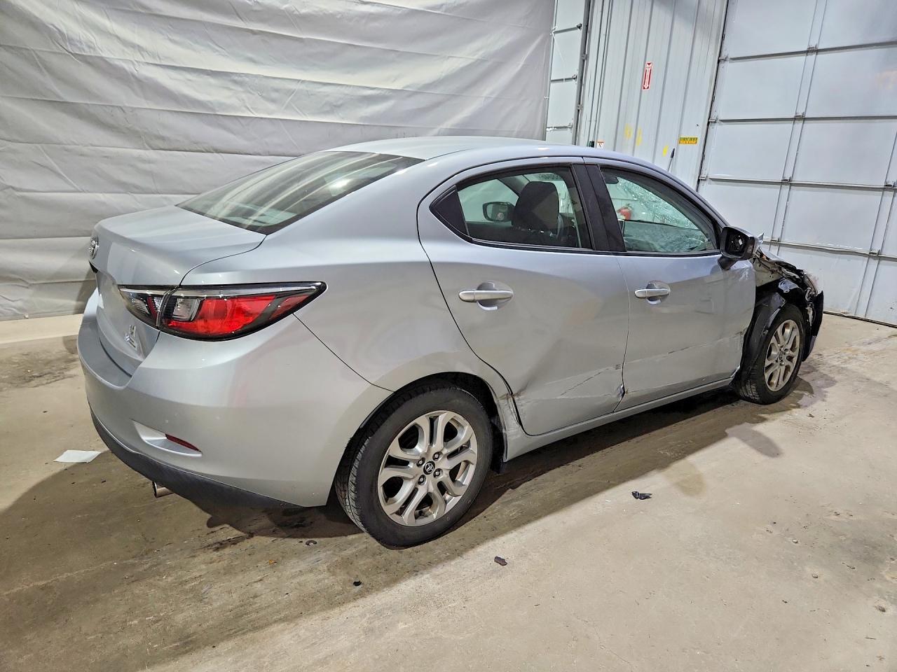 2017 TOYOTA YARIS IA BASE — снимка 3