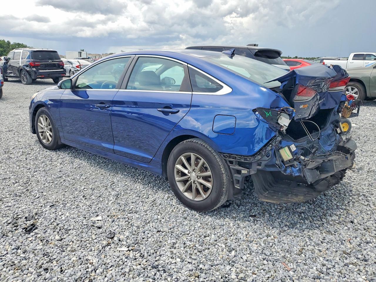 2019 HYUNDAI SONATA SE — снимка 2