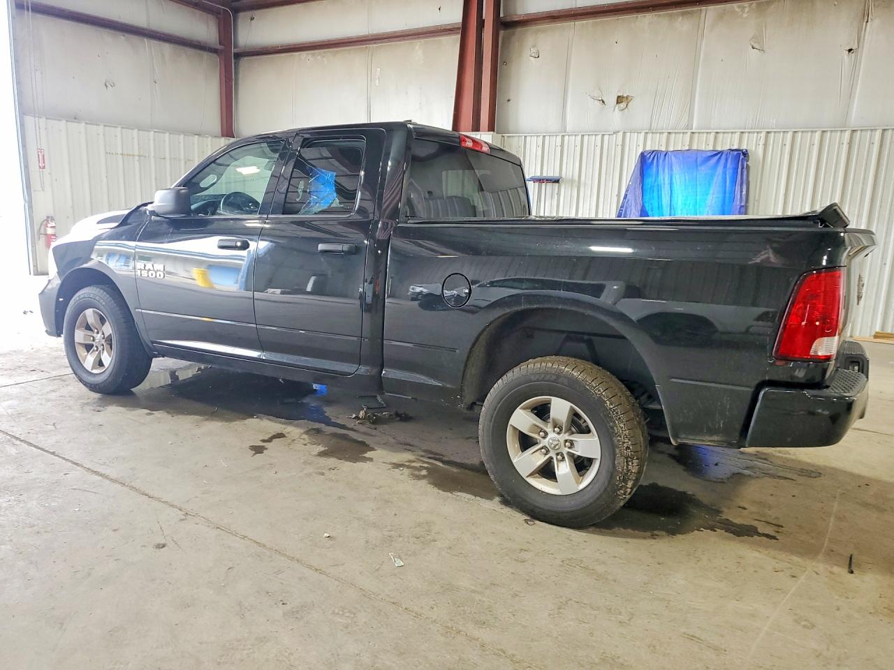 2018 RAM 1500 ST — снимка 2