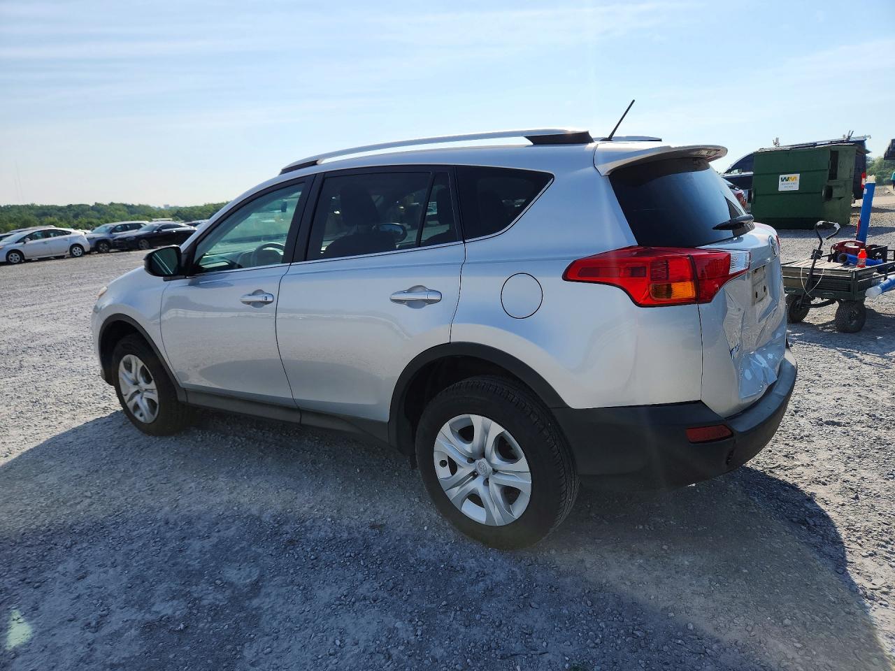 2015 TOYOTA RAV4 LE — снимка 2