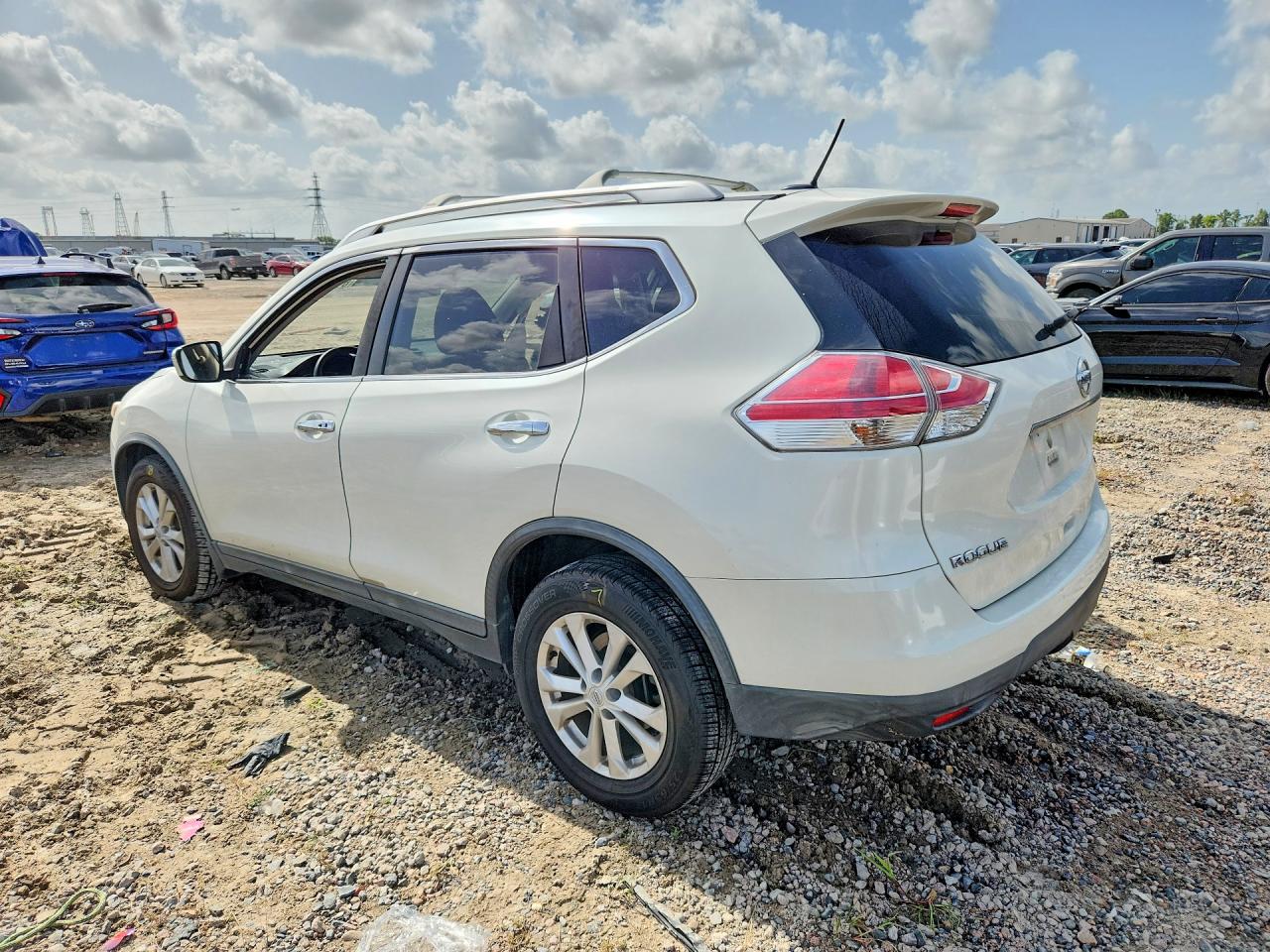 2016 NISSAN ROGUE SV — снимка 2