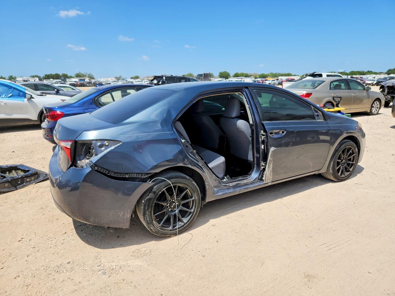 2015 TOYOTA COROLLA L — снимка 3