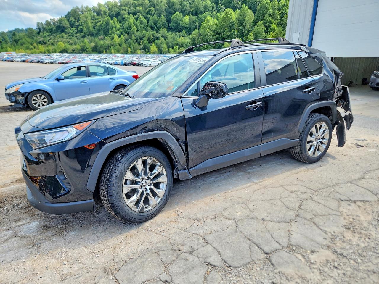 2021 TOYOTA RAV4 XLE PREMIUM