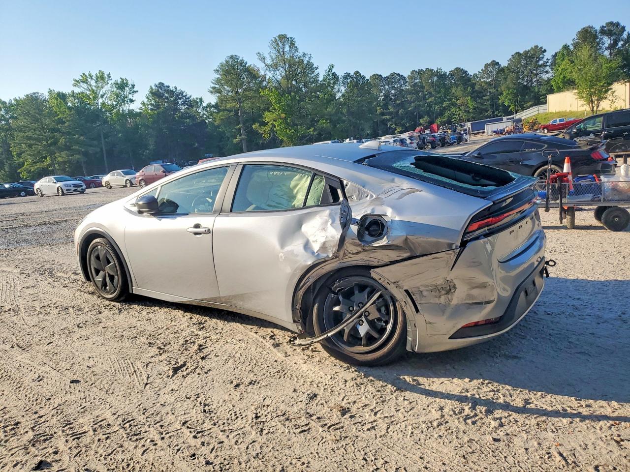 2024 TOYOTA PRIUS LE — снимка 2