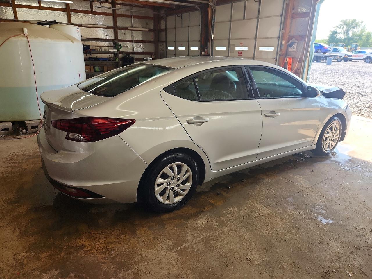 2019 HYUNDAI ELANTRA SE — снимка 3