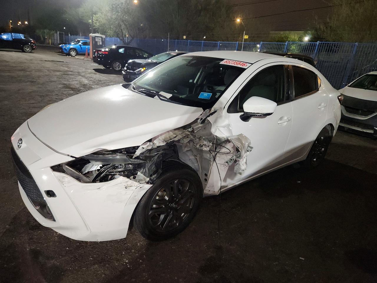 2019 TOYOTA YARIS LE