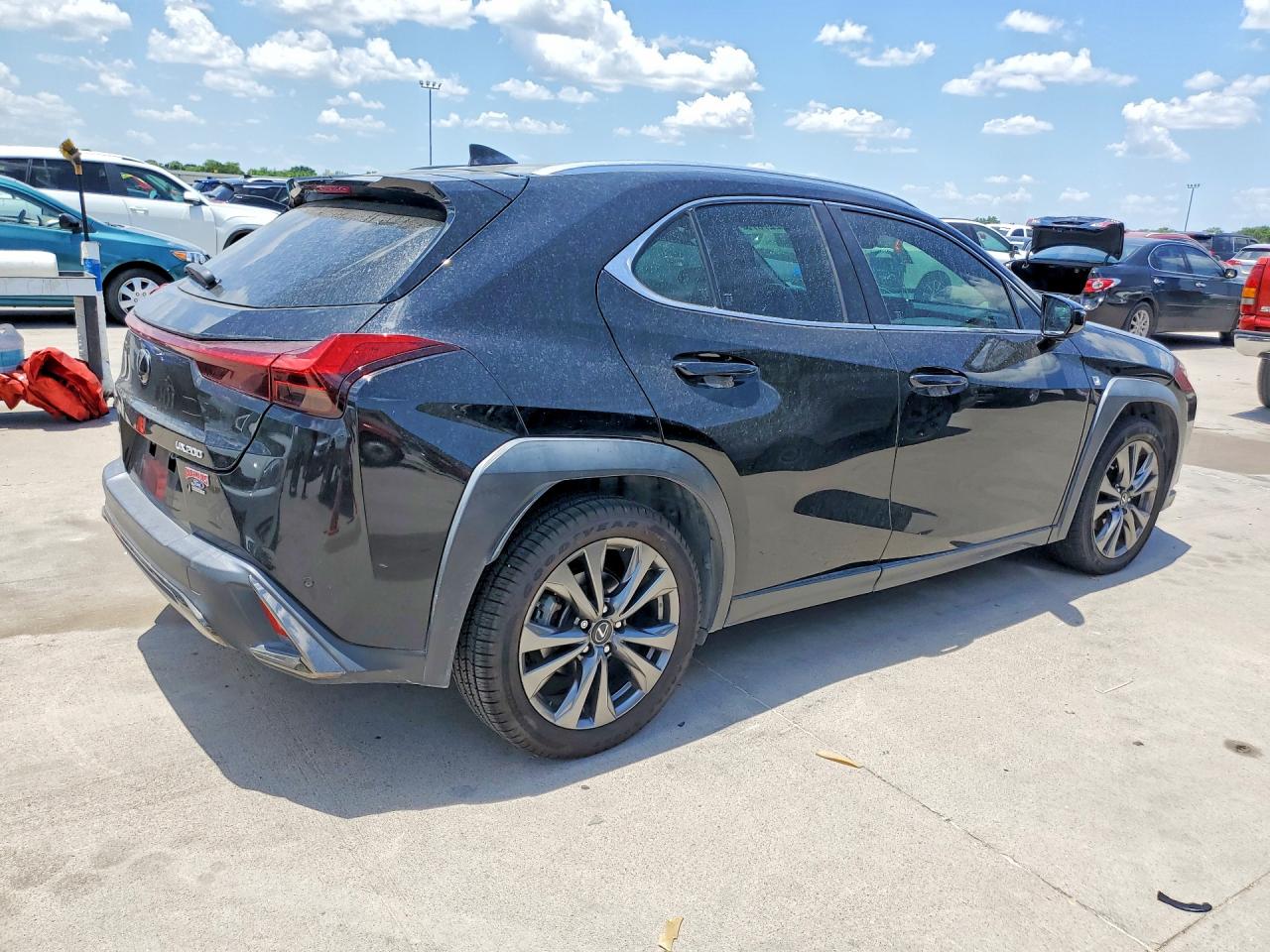 2019 LEXUS UX 200 — снимка 3