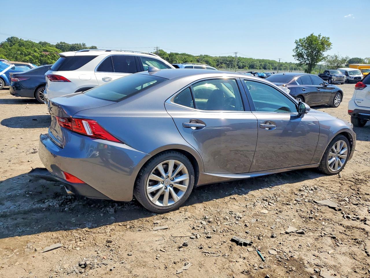 2016 LEXUS IS 200T — снимка 3